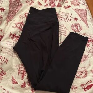 LULULEMON WUNDER UNDER LEGGINGS 25” SIZE 10
